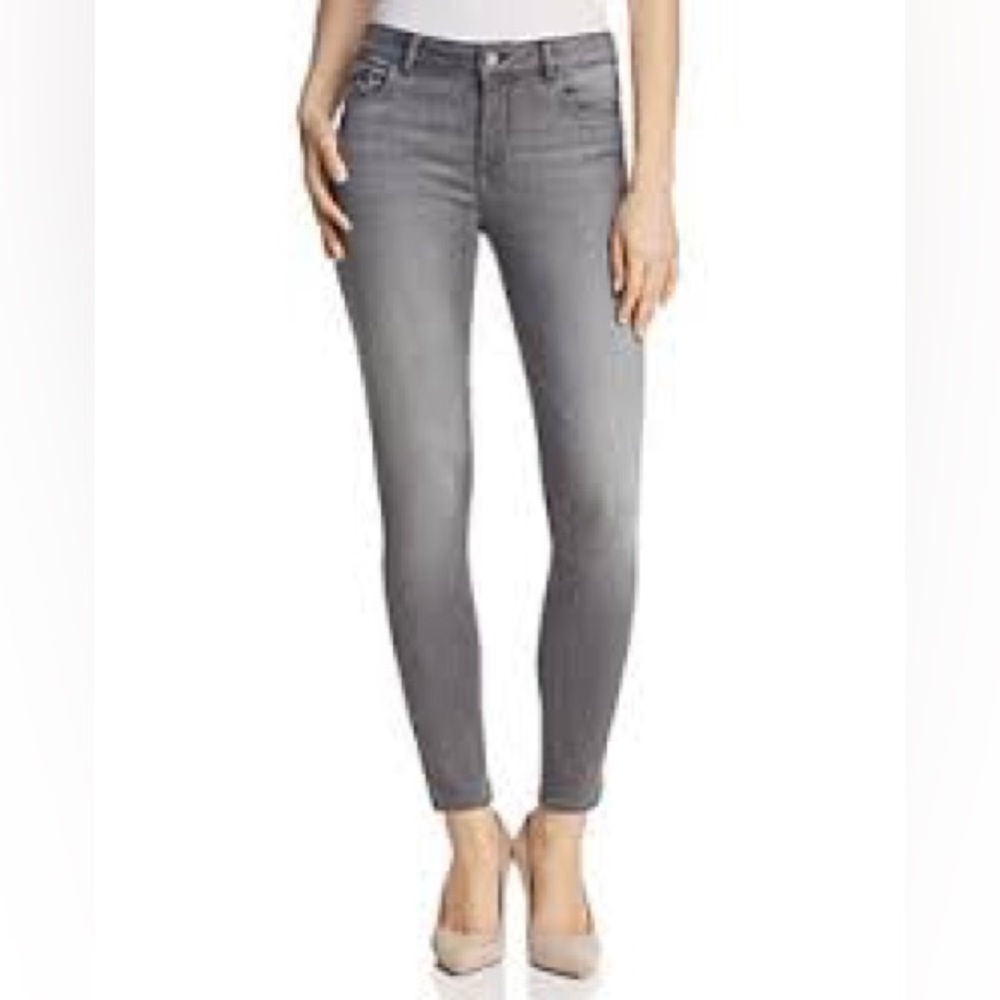J BRAND~ SUPER SKINNY FIT GOTHAM GREY ~SZ 27